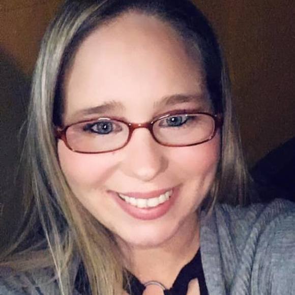 Meet your Posher, Shawna - Picture 1 of 1